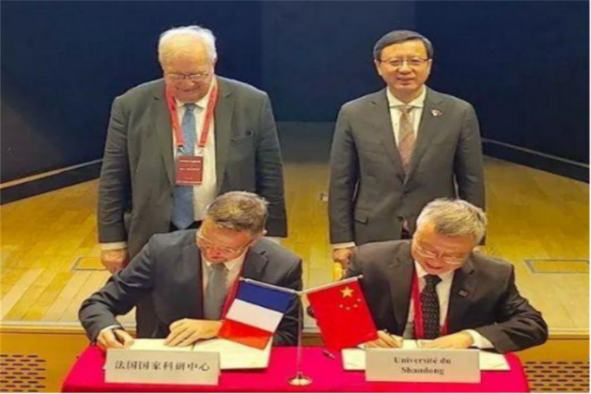 Shandong University delegation visits France and attends Sino-French Education Development Forum
